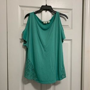cold shoulder tank